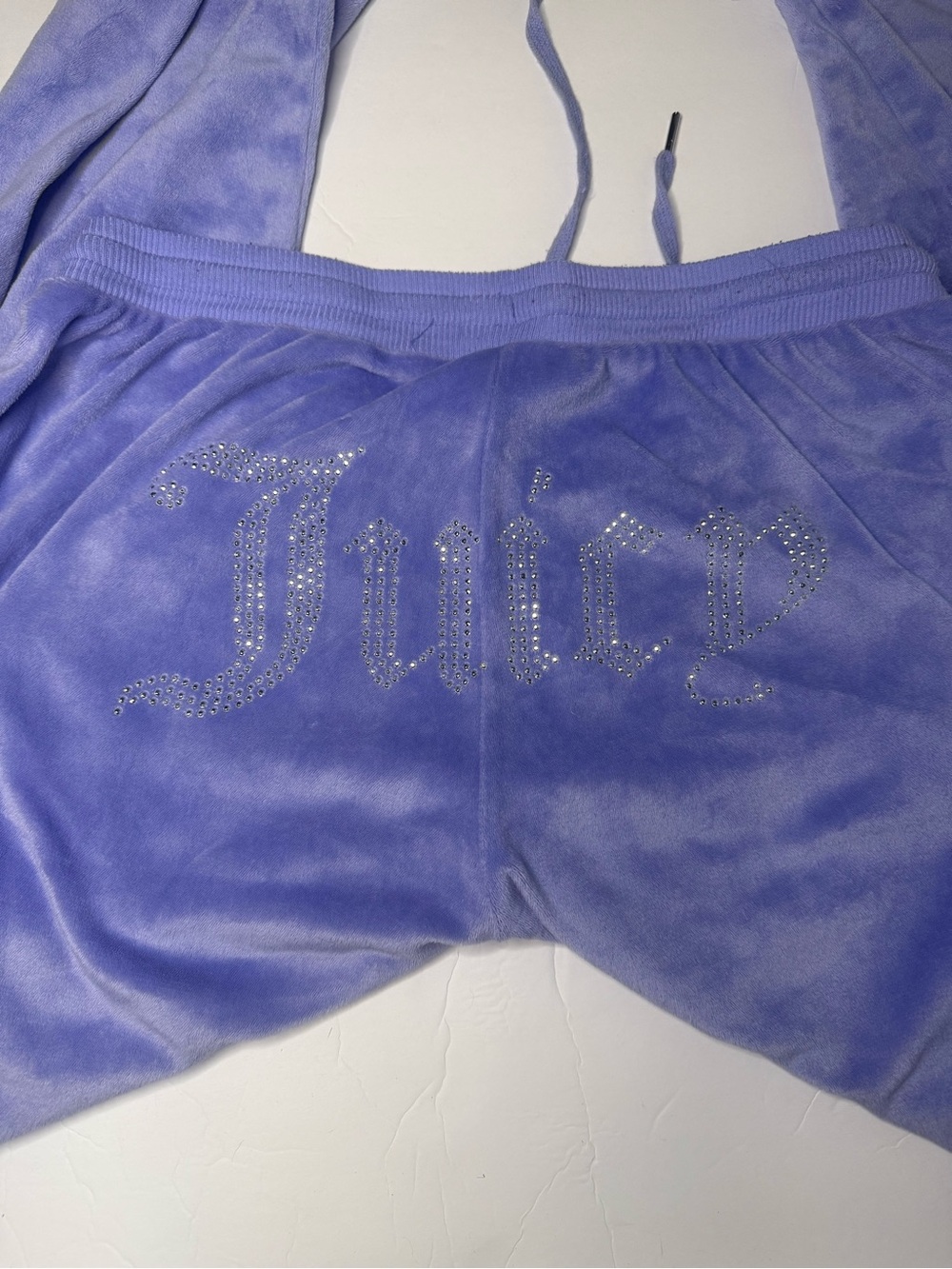 Juicy Couture Lavender Velour Sweatpants with Logo Tag